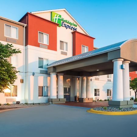 Holiday Inn Express Hotel & Suites Burlington By Ihg Extérieur photo