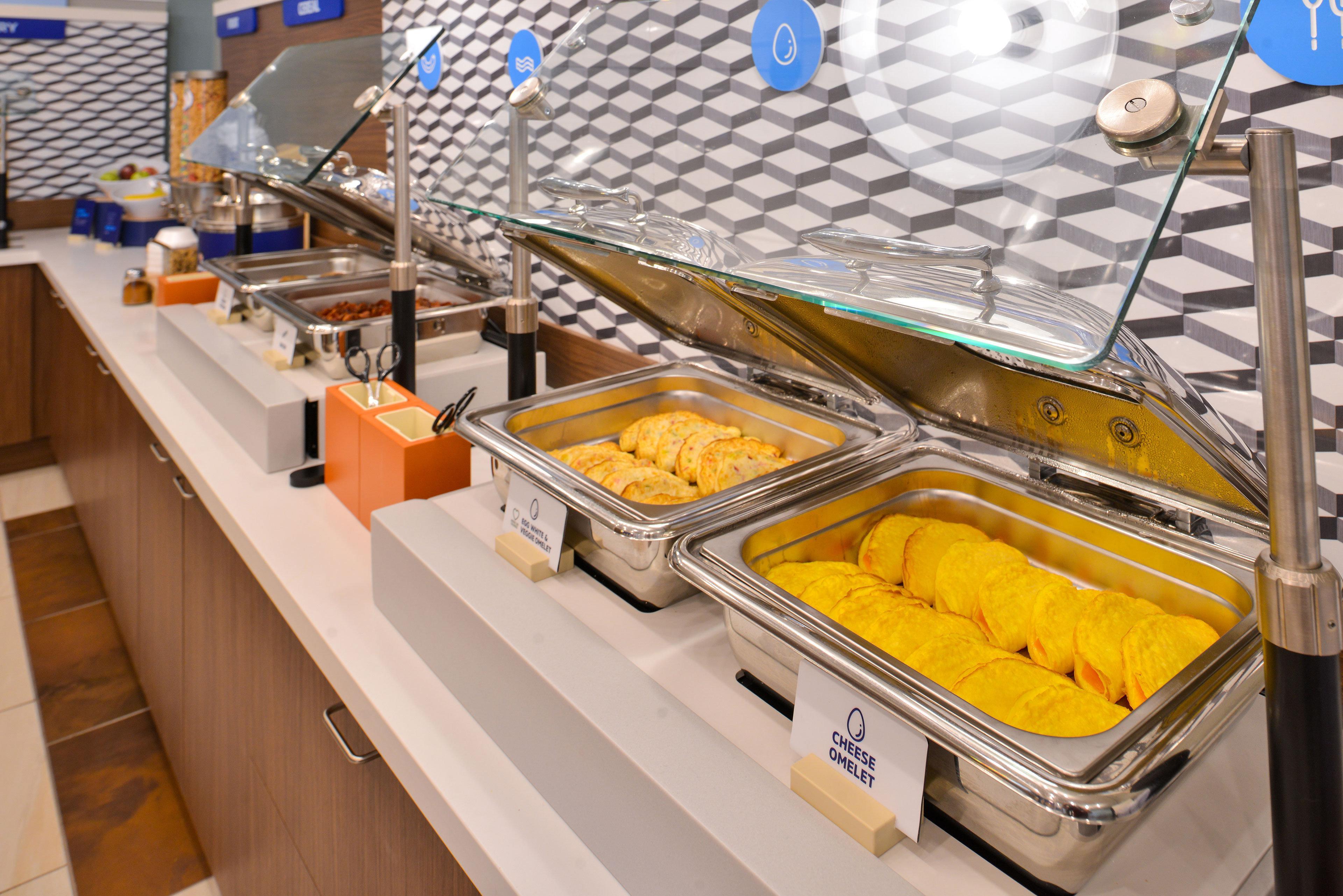 Holiday Inn Express Hotel & Suites Burlington By Ihg Extérieur photo