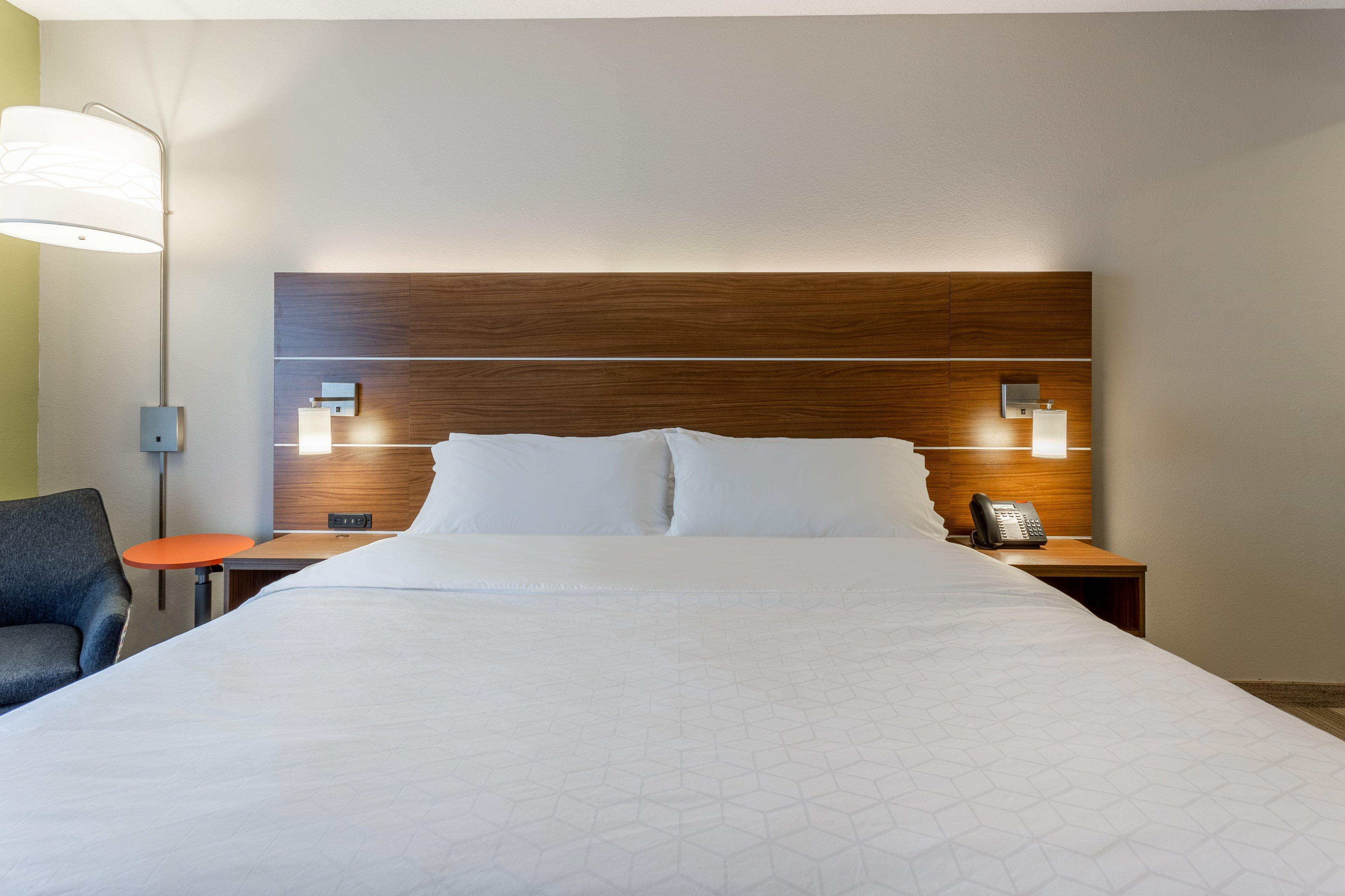 Holiday Inn Express Hotel & Suites Burlington By Ihg Extérieur photo