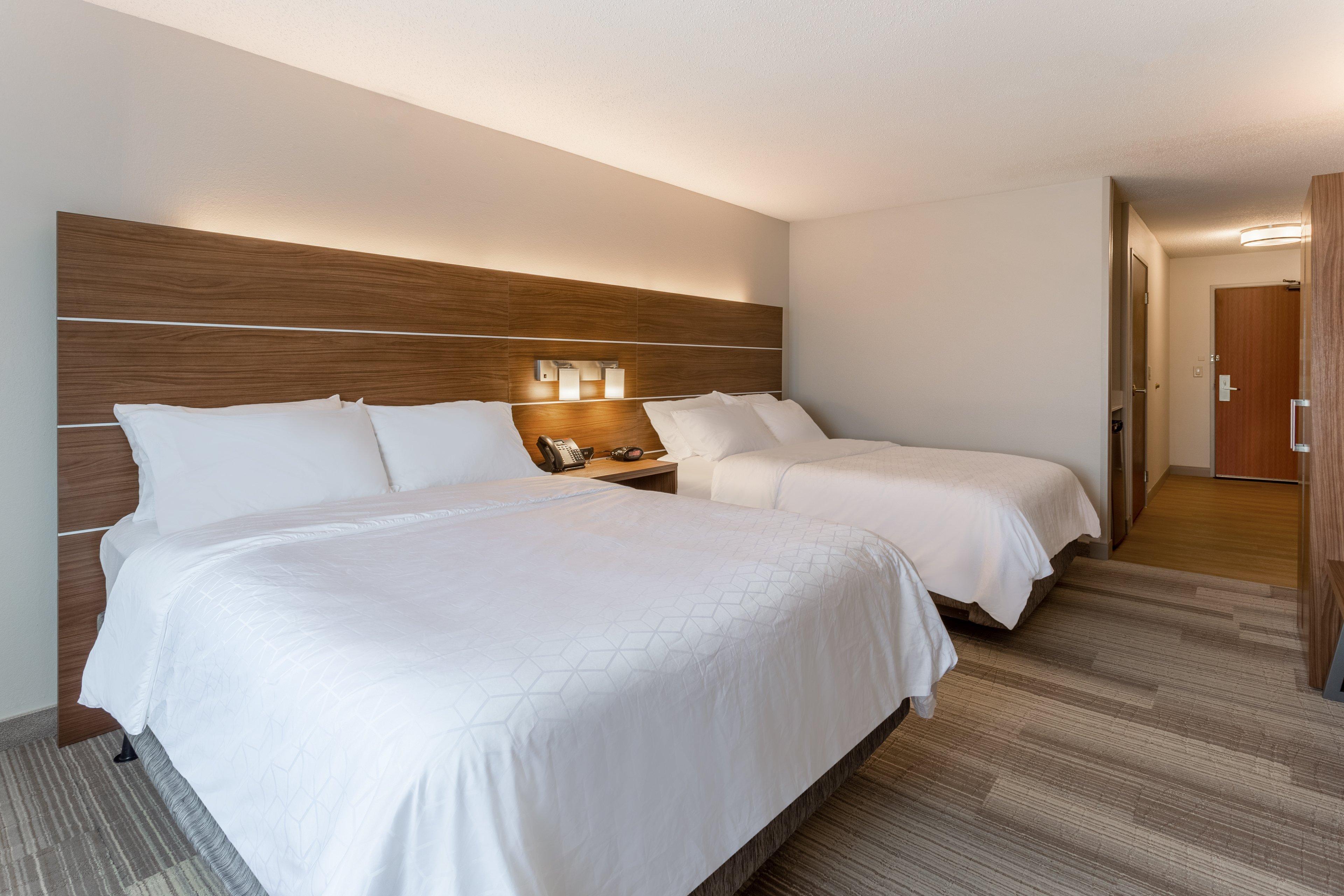 Holiday Inn Express Hotel & Suites Burlington By Ihg Extérieur photo