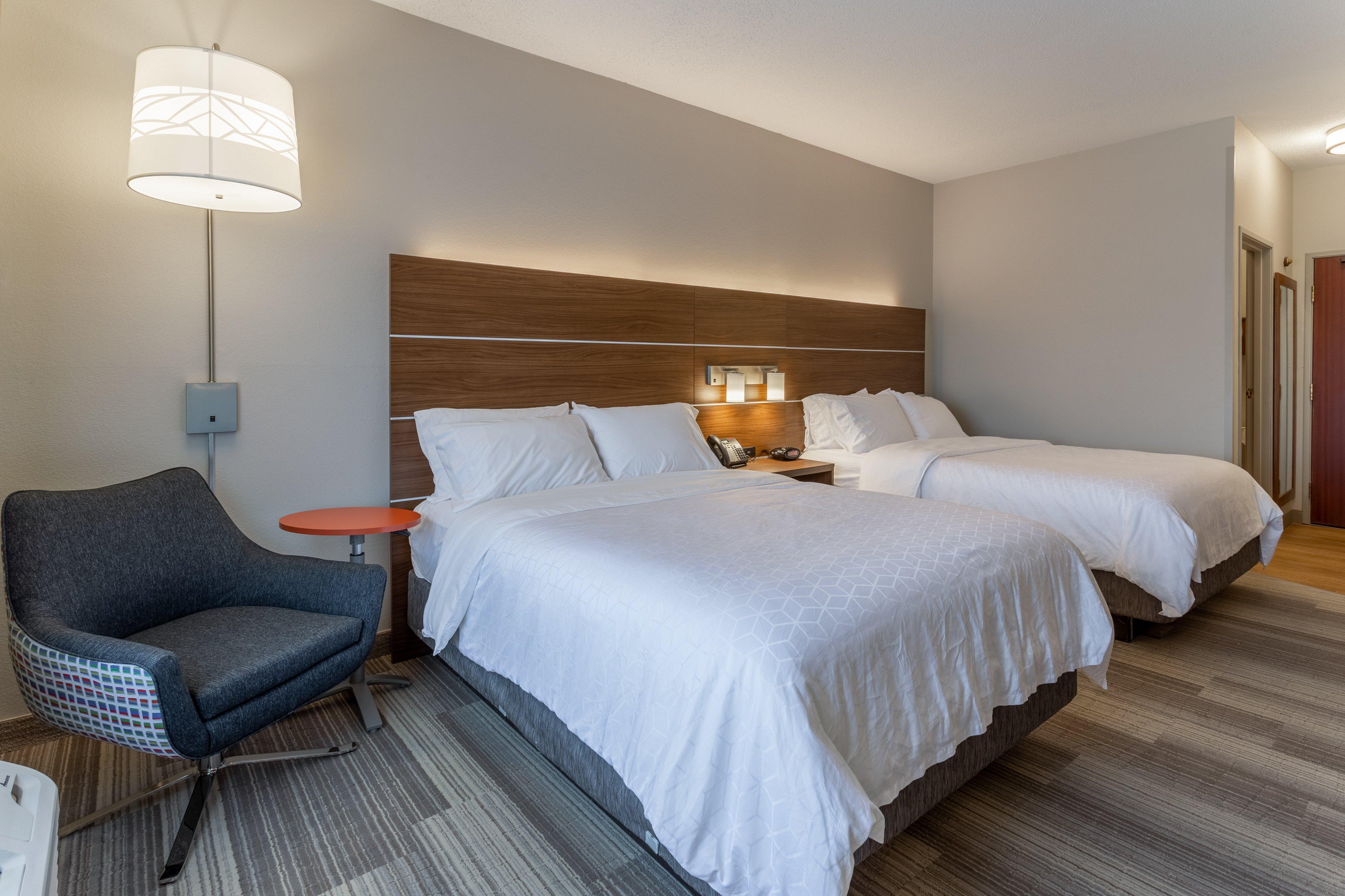 Holiday Inn Express Hotel & Suites Burlington By Ihg Extérieur photo
