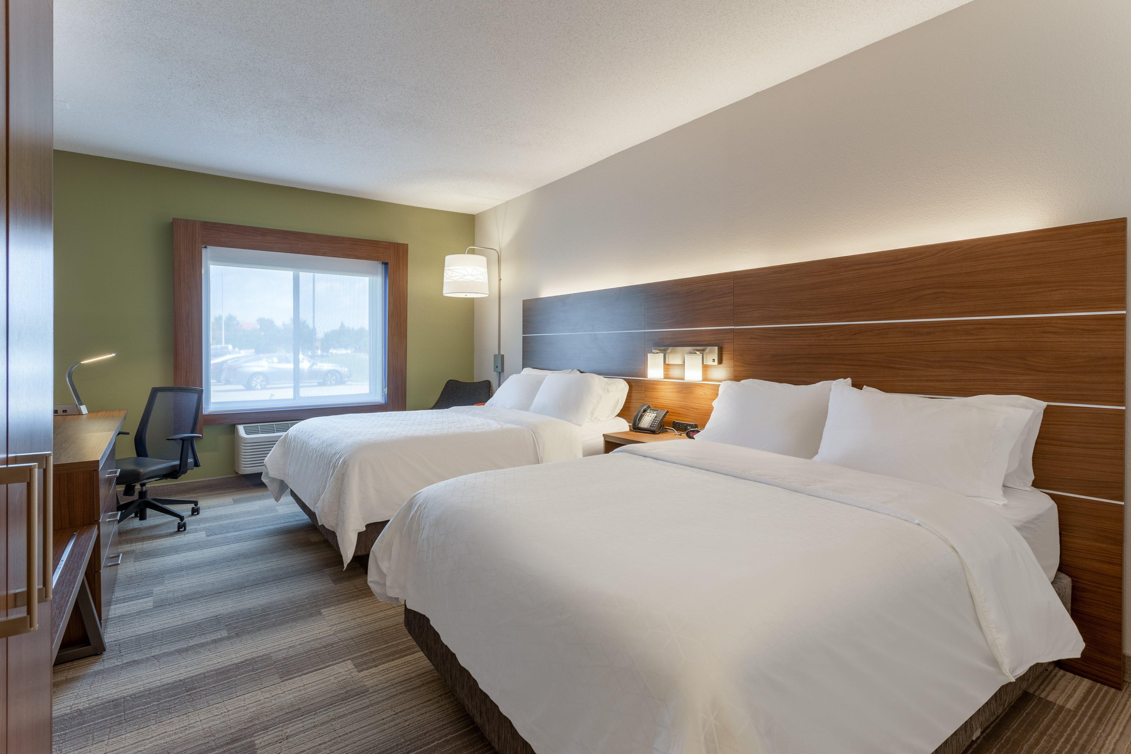 Holiday Inn Express Hotel & Suites Burlington By Ihg Extérieur photo