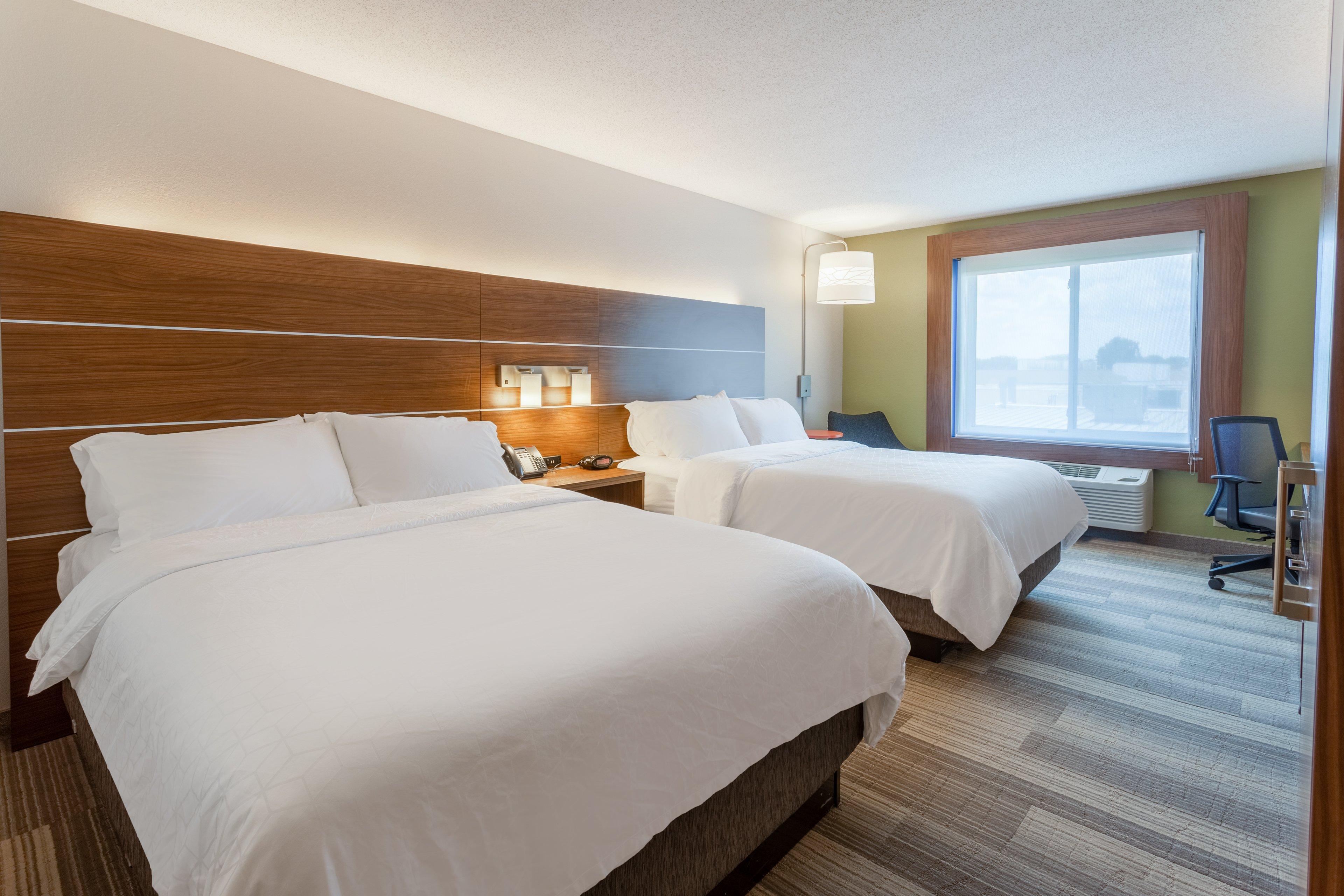 Holiday Inn Express Hotel & Suites Burlington By Ihg Extérieur photo